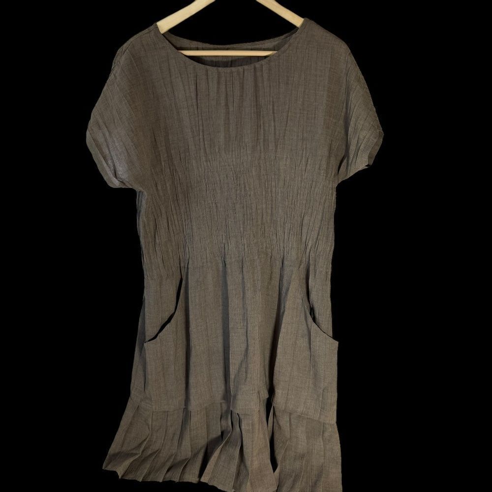 Babette Taupe NWOT Boho Crinkled Taupe Gathered And Pleat Trim Shift Dress Sz L